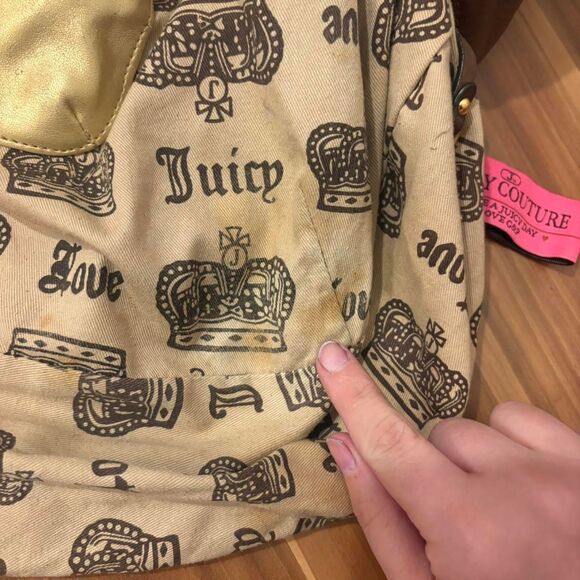 Y2K vintage Juicy Couture slouchy hobo leather bag w charms and heart mirror - Picture 6 of 7